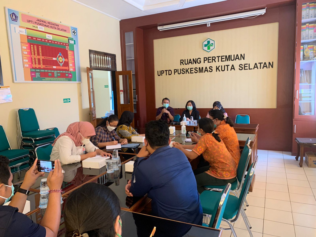 Monitoring Ketersediaan obat dan Vaksin oleh KEMENKES RI di Puskesmas Kuta Selatan, 6 Agustus 2022